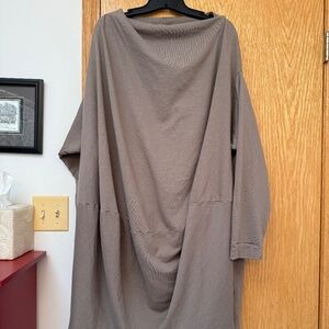 Beige Rundholz Sweatshirt Dress. Mid calf. Roomy. Versatile. Fun! OS New w/ Tag